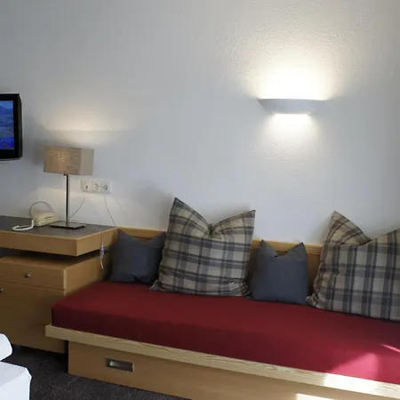 Haus Hohenfels Guest house