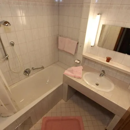 招待所 Haus Hohenfels